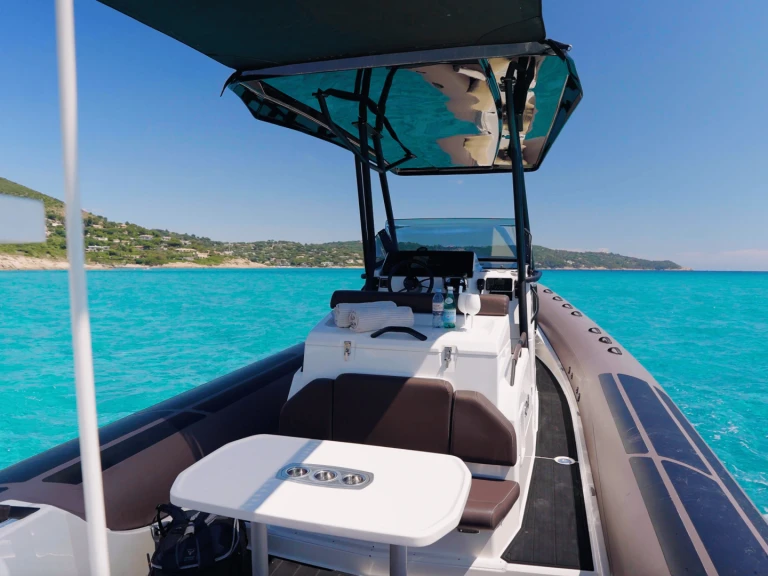 Hire a Brig Eagle 10 Cannes