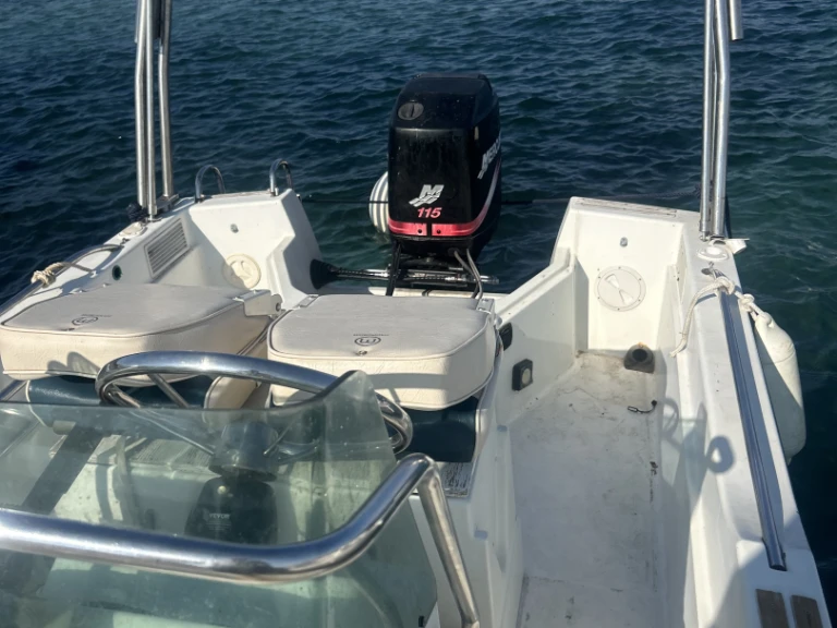 Charter a Sacs Sacs S 475 in Pinarellu on Samboat