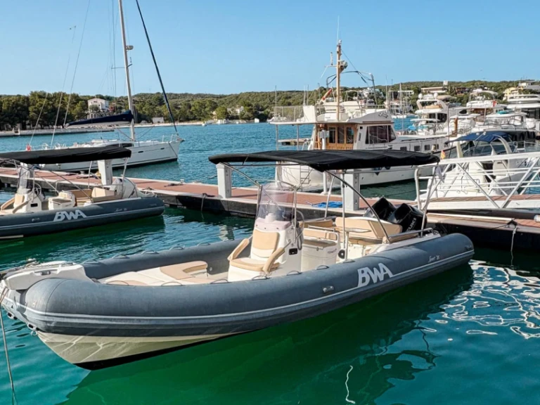 RIB hire in Mahón - Bwa Sport 28 GT