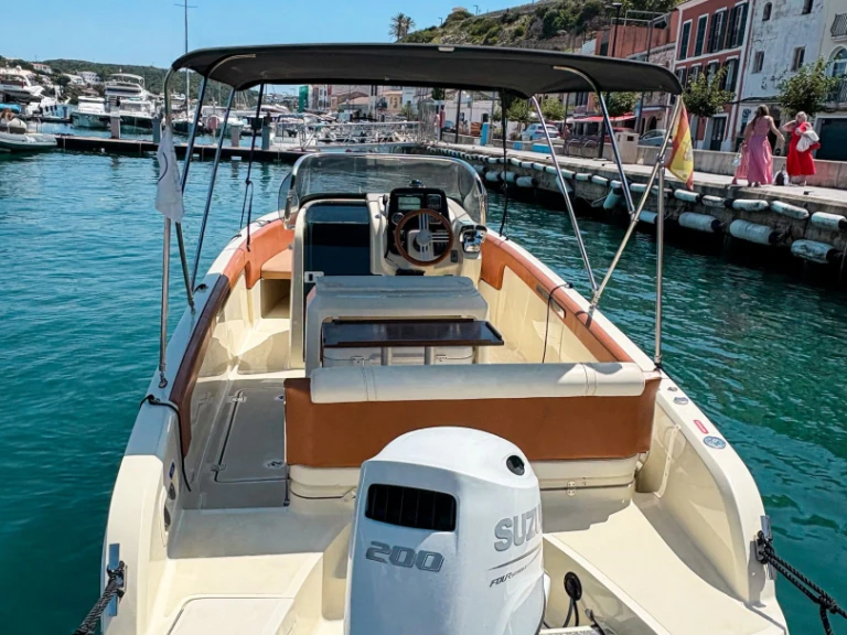 Hire Motorboat with or without skipper Invictus  Mahón