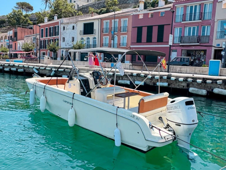 Hire a Invictus  Invictus 240 FX Mahón