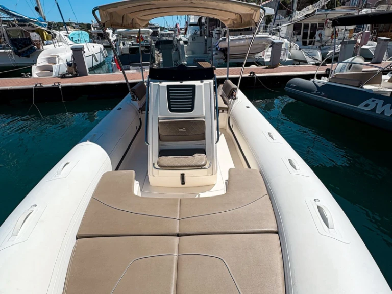 RIB hire in Mahón - Bwa Sport 26 GTO