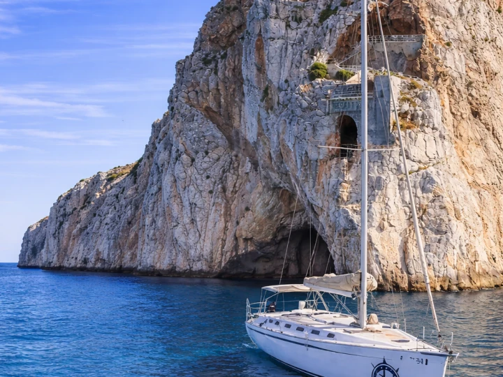 Yacht hire Calasetta cheap Cyclades 50.4