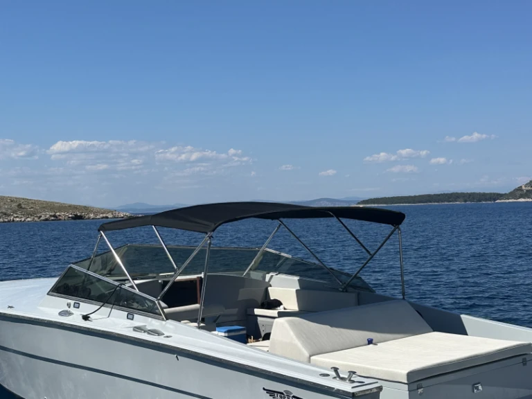Hire Motorboat Tornado with a boat licence