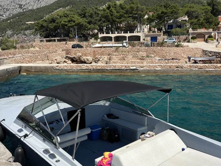 Motorboat to hire Hvar at the best price