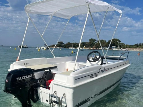 Motorboat to hire Ajaccio at the best price