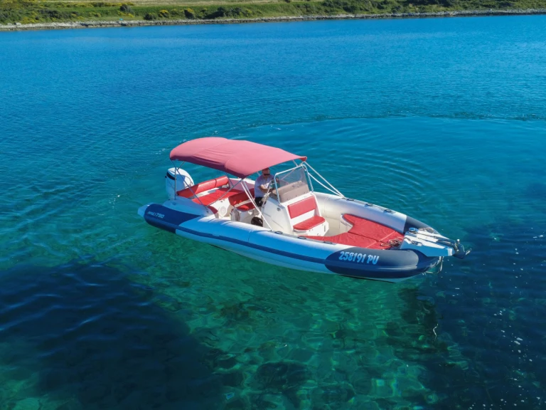 Hire RIB Marlin Boat with a boat licence