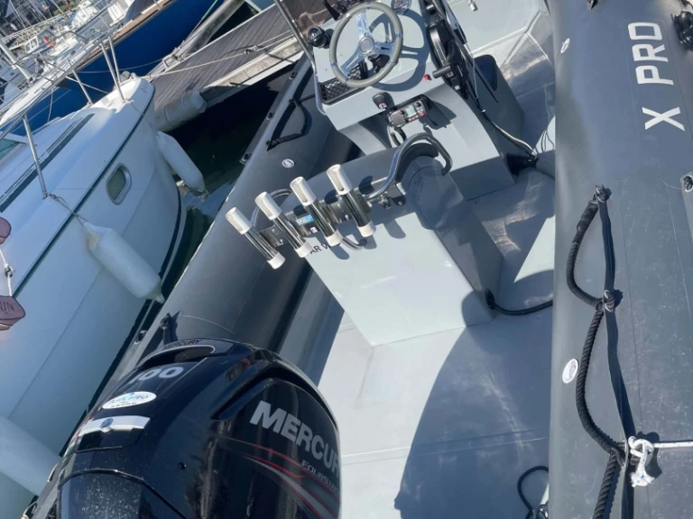 Hire RIB 3D Tender with a boat licence