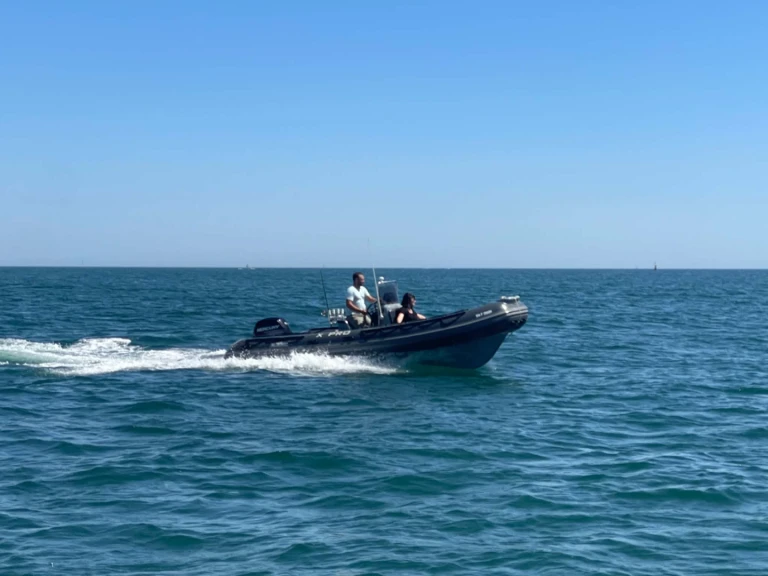RIB to hire Les Sables-d'Olonne at the best price