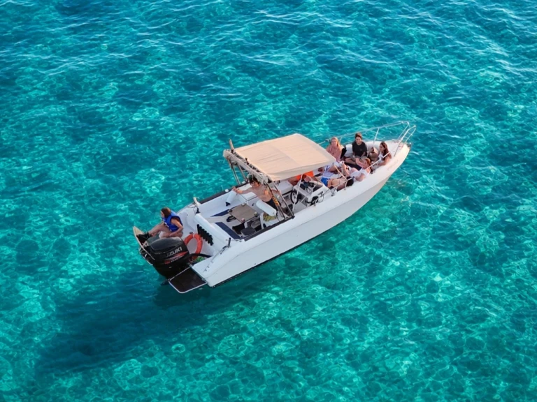 Motorboat to hire Barcelona at the best price