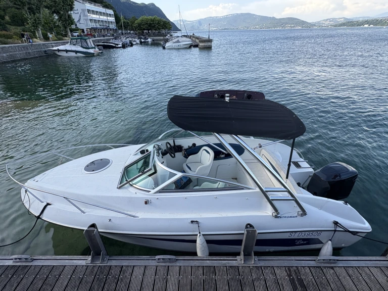 Charter a Astromar LC595 in Viviers-du-Lac on Samboat