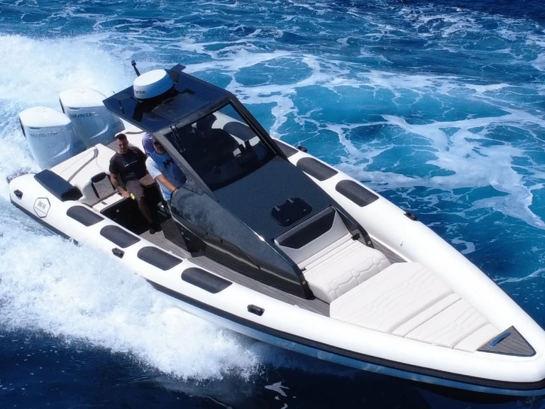 Hire RIB with or without skipper ZEN MARINE Antiparos