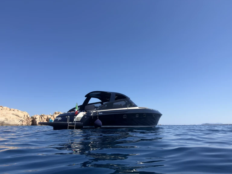 Motorboat hire in Poltu Quatu - Baia 48