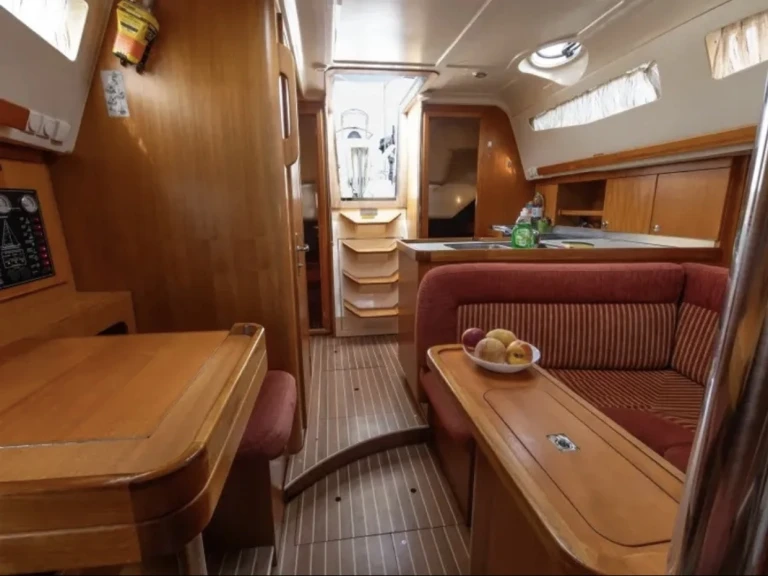 Charter a Elan Impression 344 in Préveza on Samboat