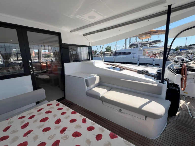 Catamaran to hire Olbia at the best price