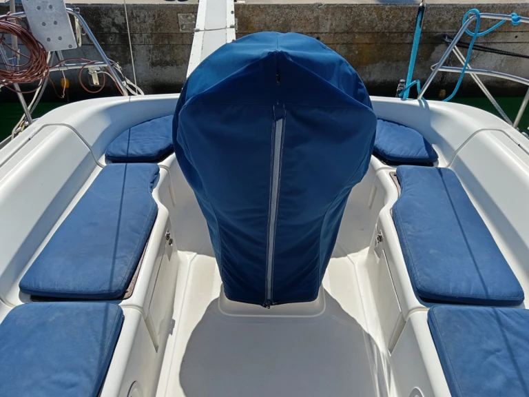 Hire Sailboat Bavaria with a boat licence