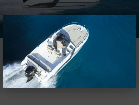 Motorboat hire in Marseille - Bénéteau Flyer 6.6