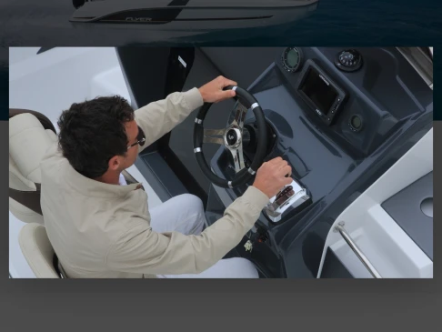 Charter a Bénéteau Flyer 6.6 in Marseille on Samboat