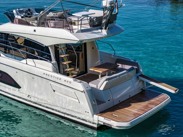 Hire Motorboat with or without skipper Jeanneau Dubrovnik