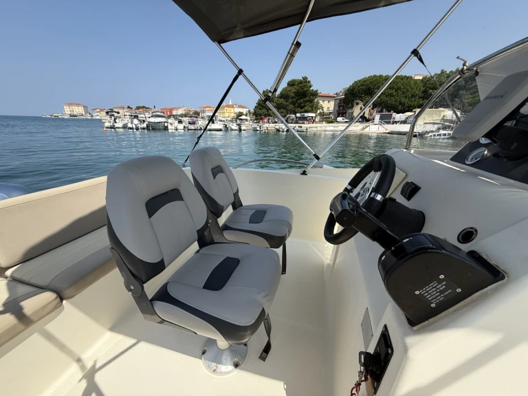 Hire Motorboat with or without skipper Quicksilver Poreč