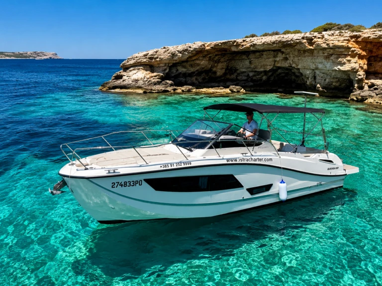 Hire Motorboat with or without skipper Quicksilver Poreč
