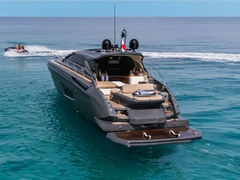 Azimut Azimut 50 charter bareboat or skippered in  Panama City Beach