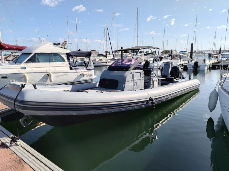 Hire a Brig Eagle 10 Arcachon