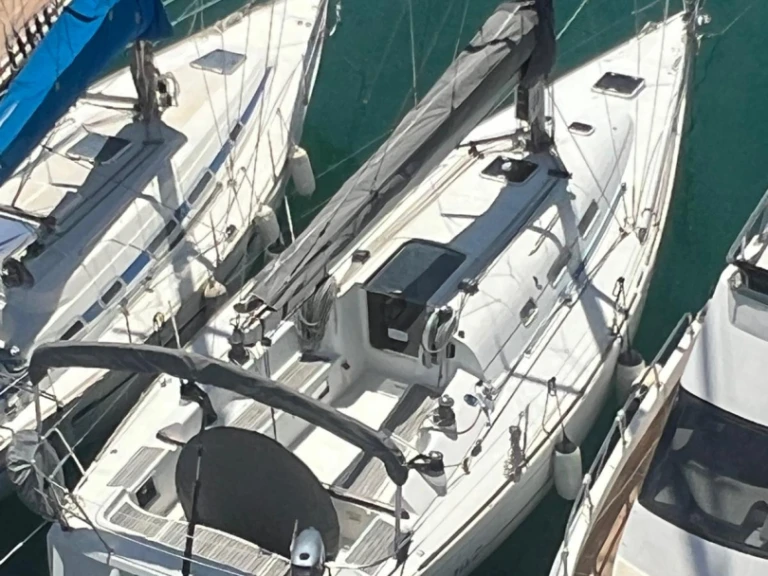 Hire a Bénéteau First 40.7 Alicante
