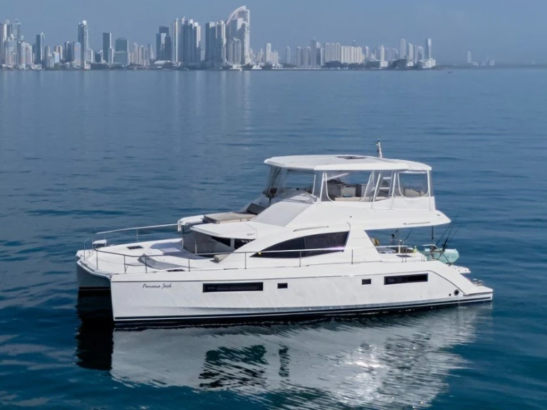 Yacht hire Panama City Beach cheap Leopard 51