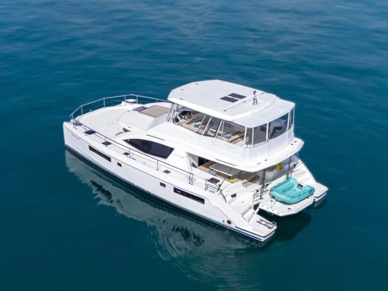 Charter a Leopard Leopard 51 in Panama City Beach on Samboat