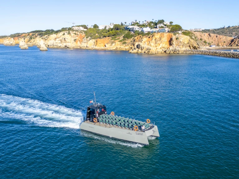 Hire Catamaran with or without skipper drassanes Marina de Lagos