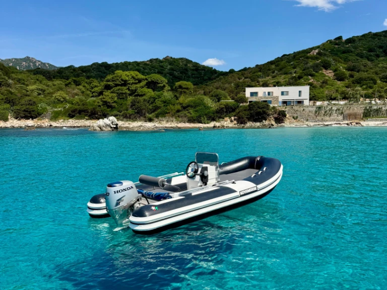 Yacht charter Villasimius - Novamarine RH460 on SamBoat