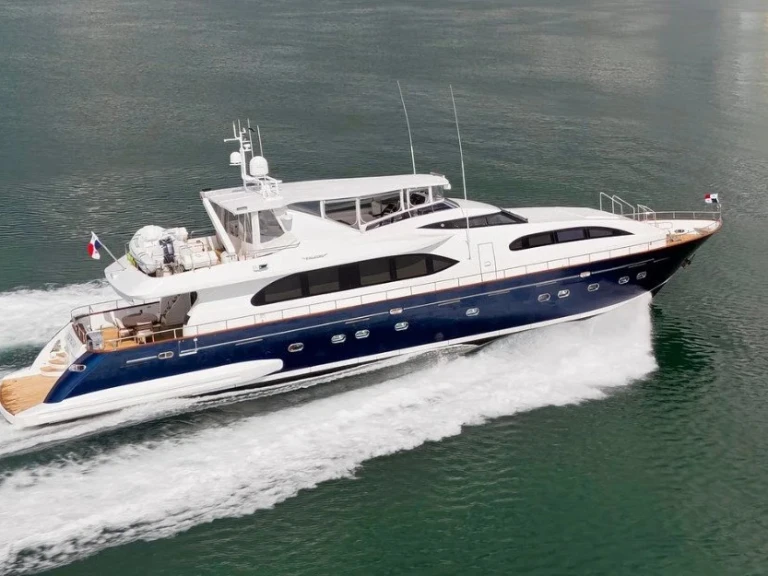 Hire Luxury Yacht with or without skipper Falcon Panama City Beach