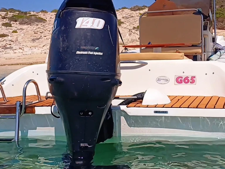 Yacht hire Playa Sa Punta cheap Gommonautica G65