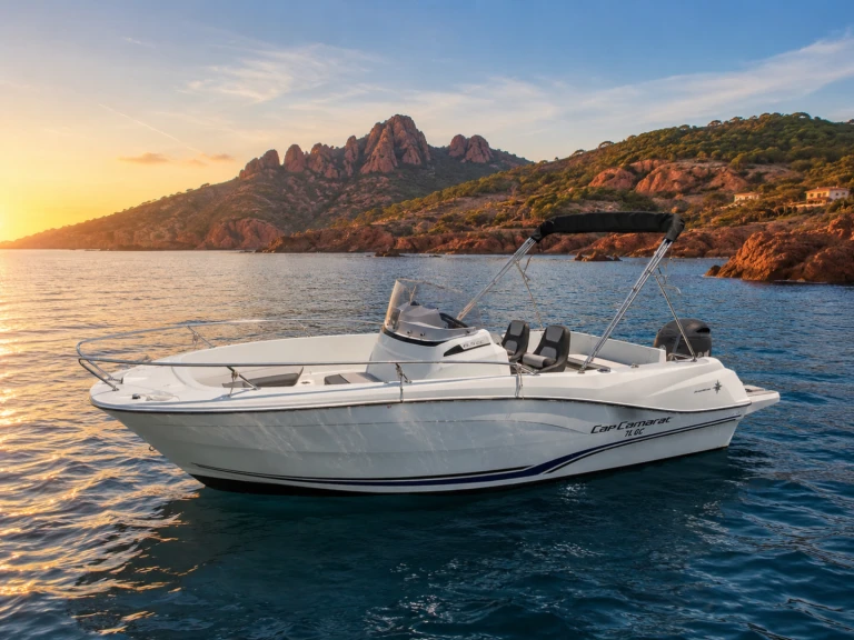 Motorboat to hire Saint-Aygulf at the best price