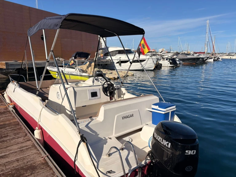 Hire Motorboat Remus with a boat licence