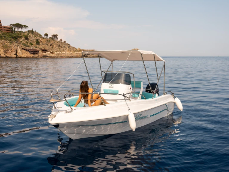 blumax 19 pro Blumax 19 Pro charter bareboat or skippered in  Taormina