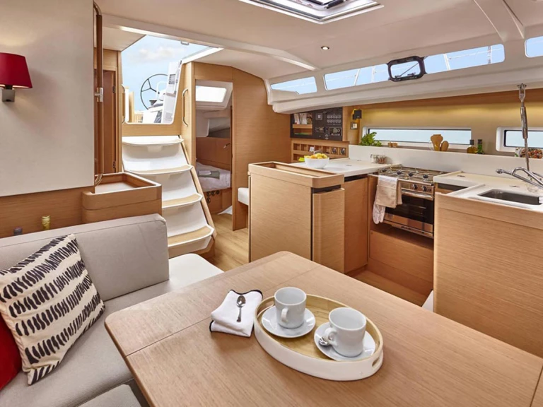 Charter a Jeanneau Sun Odyssey 440 in Murter-Kornati on Samboat