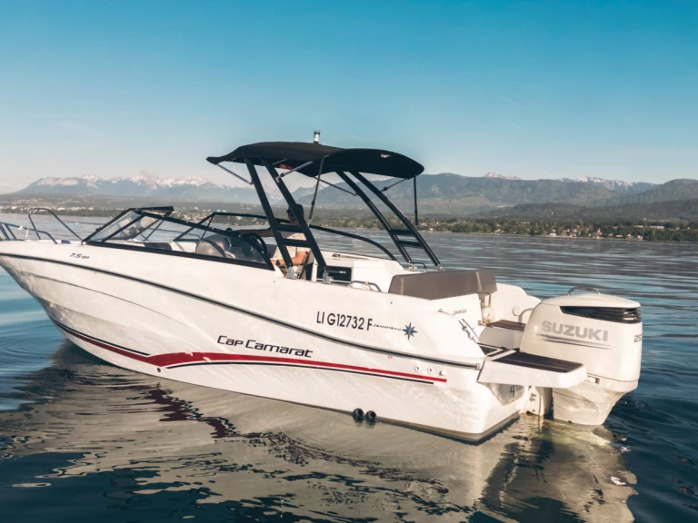 Hire Motorboat with or without skipper Jeanneau Sciez