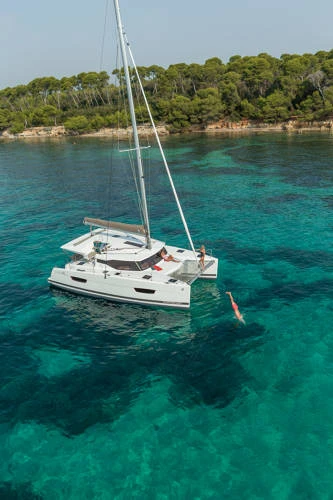 Charter a Fountaine Pajot FP40L in Cannes on Samboat