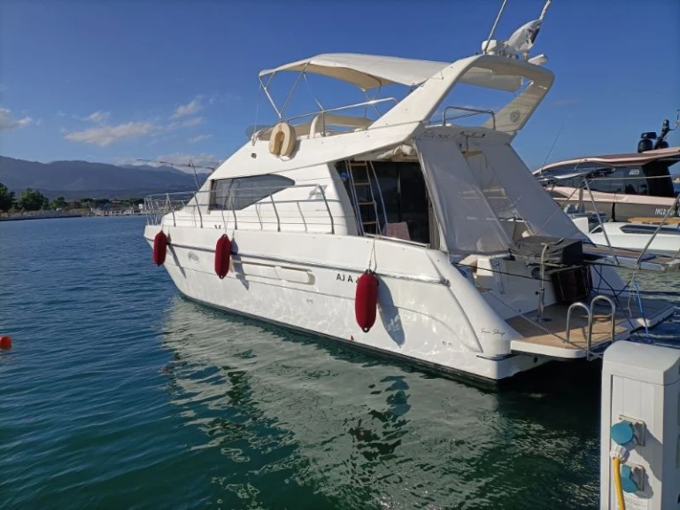 Azimut Azimut 40 charter bareboat or skippered in  Porto-Vecchio