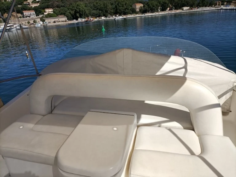 Luxury Yacht hire in Porto-Vecchio - Azimut Azimut 40