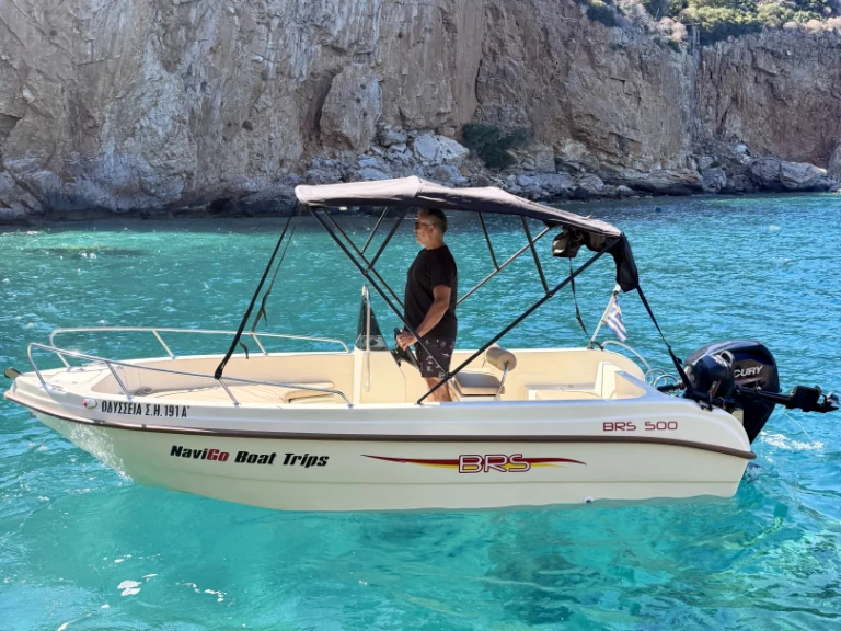 Motorboat to hire Heraklion at the best price