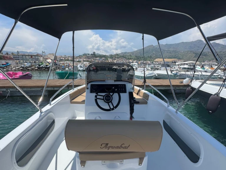 Motorboat hire in Giardini-Naxos - Aquabat Sport Line 19
