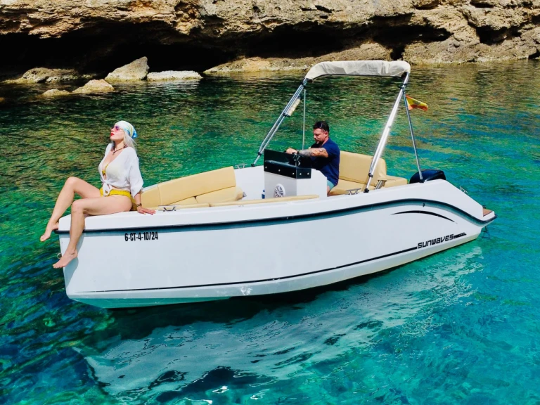 Yacht charter Sant Antoni de Portmany - Silver Yacht 555 premium boat on SamBoat