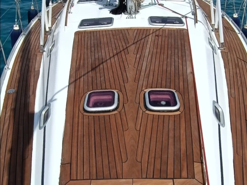 Sailboat to hire Kalamata at the best price