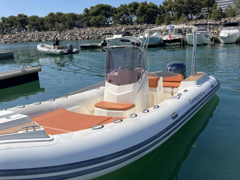 Yacht charter Marseille - Capelli Tempest 700 on SamBoat