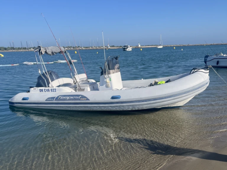Yacht hire Port-Camargue cheap Tempest 626