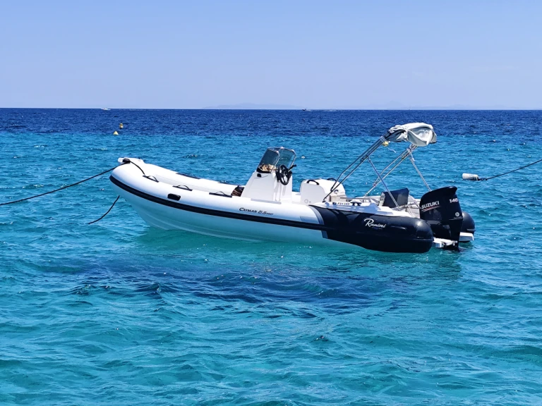 Yacht charter Porto-Vecchio - Zodiac Medline on SamBoat
