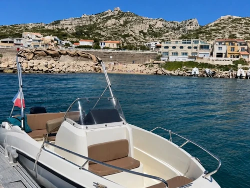Motorboat hire in Marseille - Quicksilver Activ 505 Open